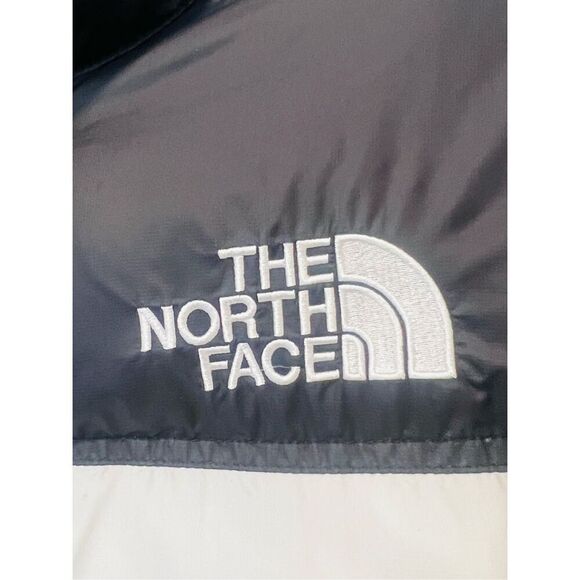 The North Face Women's Black Cream Full Zip Retro Nuptse Short Jacket Large NWOT - Picture 6 of 14